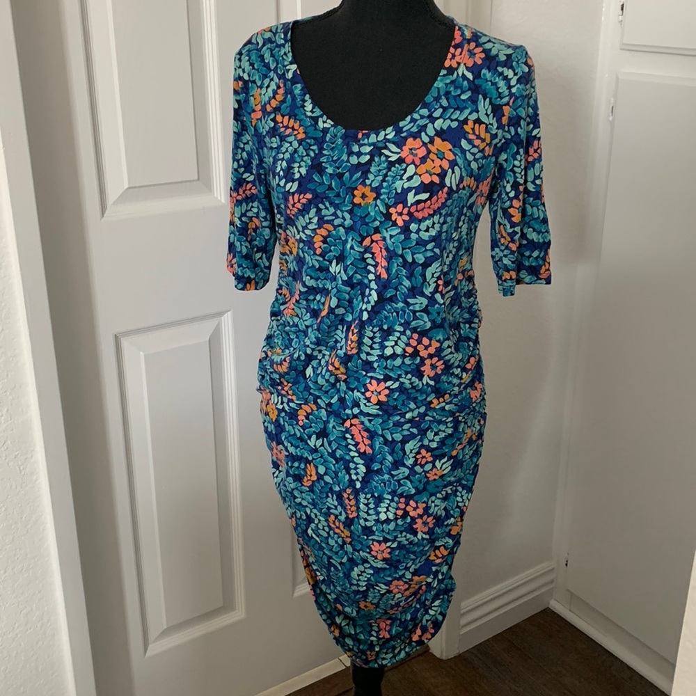 Worn once motherhood maternity dress, medium, beautiful colors & very flattering
